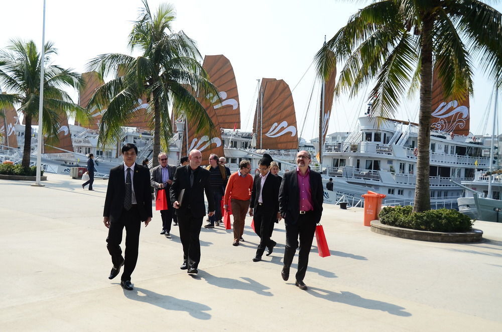 Paradise Sails Cruise Ha Long Exteriör bild